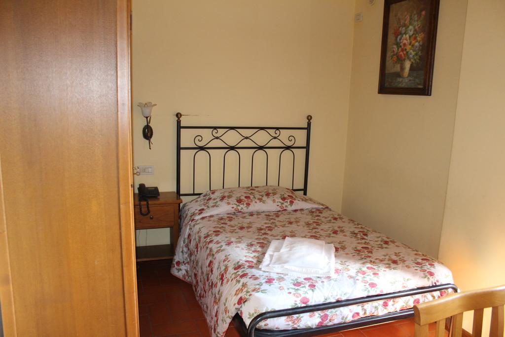 Hotel La Torricella Poppi Pokoj fotografie